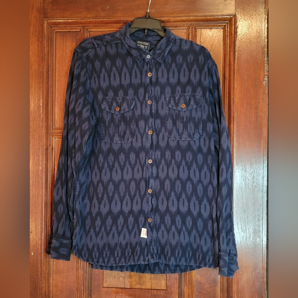 Vintage Woolrich Men's Button Down Cotton Blue Geometric Patern Shirt-Medium